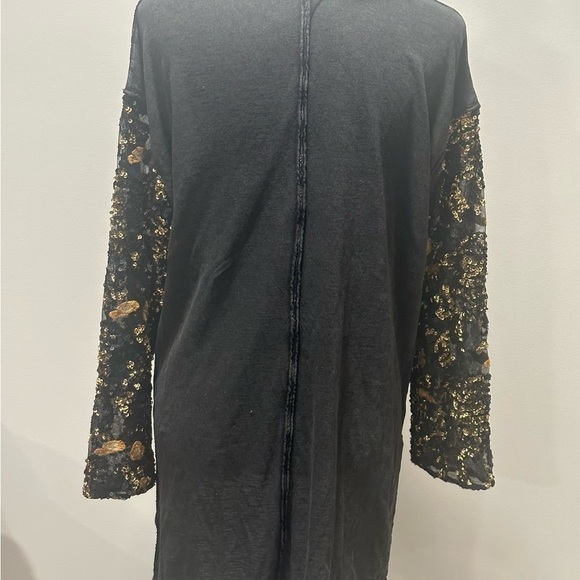 Free People Women’s Oversized Long Sleeve w/Sequins Blouse Black Size Small - Picture 5 of 8